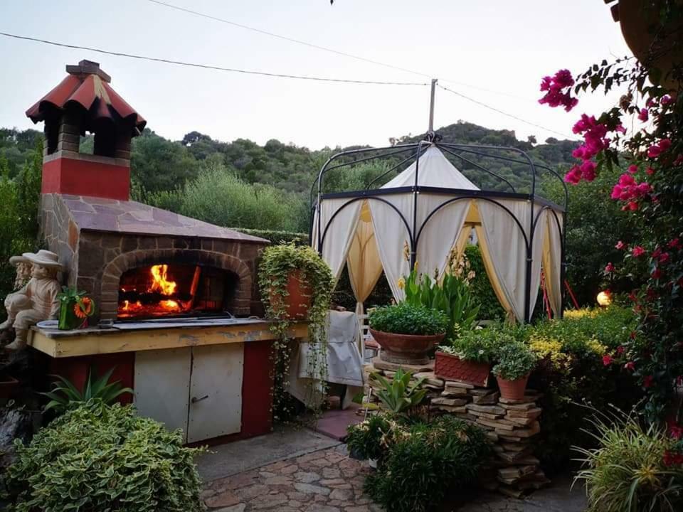 Casa Vacanze Richi&Michi Chia Villa Bagian luar foto